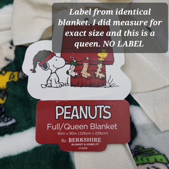 Peanuts Snoopy Christmas Full/Queen Plush Blanket By Berkshire 90"x90" NO LABEL - Picture 3 of 10